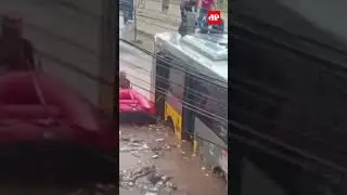 Chuva forte alaga ruas e deixa &ocirc;nibus ilhado em S&atilde;o Paulo #shorts