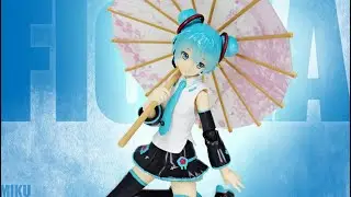 Figma - Character Vocal Series 01- Hatsune Miku V4 Chinese Ver. Review