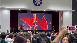 Persembahan tarian etnik orang ulu ( Team Rajawali Kuching )