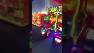 4K Quick Tour Of The Amazing Arcade Machines At The GameState Arcade At The Amsterdam Arena