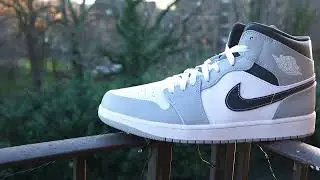 Air Jordan 1 Mid Light Smoke Grey Anthracite