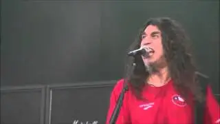 Tom Araya says VIVA CHILE MIERDA