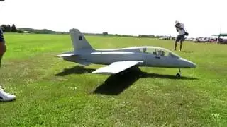 GIANT RC JET PLANE SCALE AEROBATICS | Aermacchi MB-339