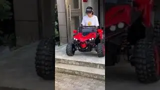 Si&ecirc;u xe &Ocirc; t&ocirc; điện trẻ em si&ecirc;u địa h&igrave;nh XJL 588 đồ chơi vận động cho b&eacute; 2 ghế 4 động cơ