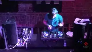 Ilya Fors (Вкус техно 08.02.2014) [Revolution Radio]