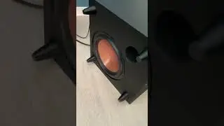 KLIPSCH R-8sw bass I love you