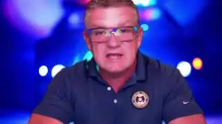 Sgt. Tracy Hicks discuss 