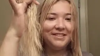 La decoloraci&oacute;n me ha quemado el pelo 😭😭😭