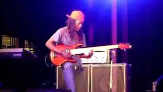 Johnny Lewis bass solo