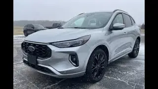 Подержанный Ford Escape STLine Elite 2023 года выпуска, обзор (PA34674)