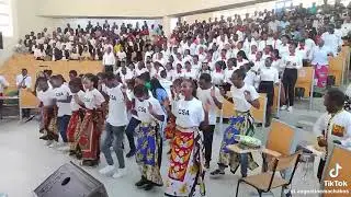 Catholic church best song ever#catholicprayer #catholicfaith #catholique #catholicreligion #dancer #