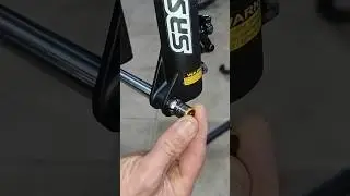 Nova trava do eixo suspens&atilde;o Suntour XCR32 boost. #shortsfeed #youtubeshorts #suntour #suspension