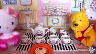 🌼 HELLO KITTY parties with Winnie THE POOH! 凱蒂貓和維尼熊的 派對！