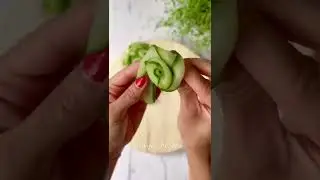 🥒 EASY CUCUMBER ROSE GARNISH inspo_by_rio_ #shorts #food #asmrfood #foodart #foodgarnish#edibleroses