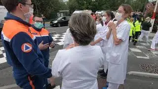 Hommage aux personnels soignants