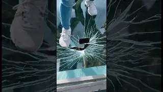 Glass Bridge Crack! 😱 Phone gira aur Maut saamne aa gayi! #shorts #ytshorts #youtubeshorts