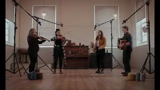 Les Tricoteuses | The Rosie Hood Band