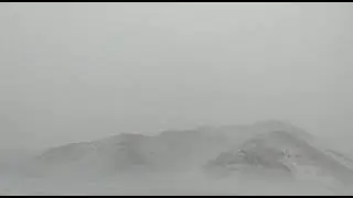 Tormenta, viento blanco, en ruta de los seismiles en Catamarca.