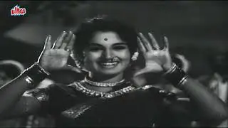 Superhit Lavani Song - Nako Yeu Hoil Parvad | Mukkam Post Dhebewadi Songs | Usha Chavan