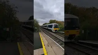 FAST TRAIN ACTION CHILTERN RAILWAYS' CLASS 165 NETWORKER TURBO