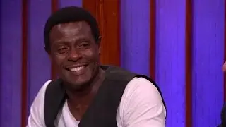 Lachwekkend: tafelgast onthult onverwachtse muziek - RTL LATE NIGHT