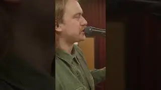 Three siblings making heavy music, live in the studio.