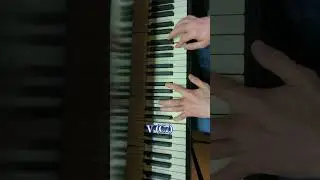 ii-V-I Lick in F (5/21/25) #jazzchords #licks #iivi #fmajor #pianoshorts #jazzshorts #jazzlines