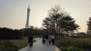 Cycling in the Most Chaotic City in China! How Crazy Is It?