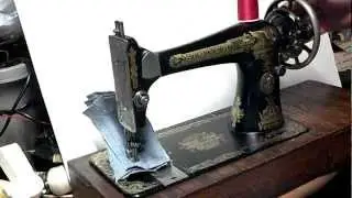 Antique 1923 Singer 127 Sphinx Treadle Sewing Machine G9954776