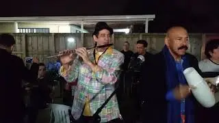 Bobby Ramirez descarga w Oscar de Leon