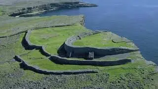 THE ARAN ISLANDS D&uacute;n Aonghasa - Inis M&oacute;r | Inis M&oacute;r - D&uacute;n Aonghasa (Dun Aengus)