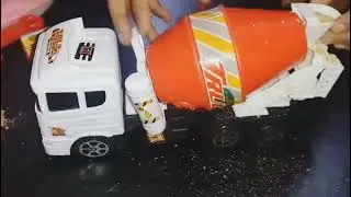 mixer truck ||| Toy Truck ||| Red mixer Truck