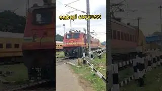 secunderabad to Thiruvananthapuram sabari express train video #tirupatirailwaystation #expresstrain