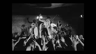 Bauhaus - Three Shadows (Larry's Hideaway, Toronto, Canada - 04.12.1982)