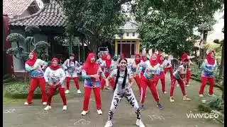 EEEEE...A KENDANG KOPLO _ Kreasi dance PEACE'CLUB // Choreo by RERE ZEVA 