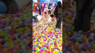 @twinsChanel daily vlog mandi bola