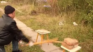 Испытание Боккэна из клееного  прессованного бамбука и боккена из дуба на прочность
