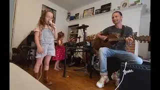 Lydia-Rose and The Roses Live 10:35