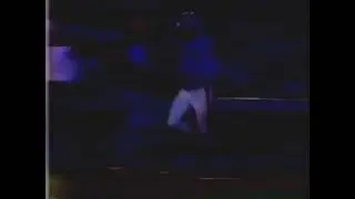 STL@NYM: Keith Hernandez&rsquo;s sac fly gives the Mets a 2-0 lead (1984)