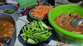 Preparando los temales  