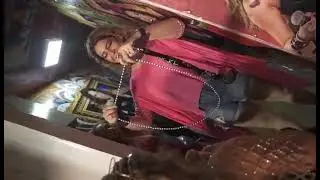 Daniela Mercury e Malu Ver&ccedil;osa se beijando no carnaval de 2023