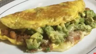 اومليت رائع جدا بالافوكادو والخضار/very delicious avocado or guacamole omelette