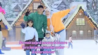 Bermain salju di snow world bintaro serasa lagi di jepang, mica dan maher seneng bangettt