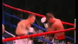 Boxing - Nikola Stevanovic vs Chris van Heerden mix