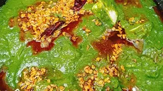 Lehsuni Palak Paneer Recipe| Easy Palak Paneer recipe in a new way |Cook with Falku 
