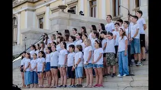 Η Παιδική Χορωδία της ΟτΚ στην έναρξη του 5ου φεστιβάλ 