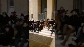 Bari, su via Sparano la ‘Cantata anarchica’ per ricordare Fabrizio De André