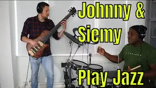 Johnny Cox & Siemy Di - Playing Jazz on Fretless 6-String Bass - Jamming on the Jazz Standard Solar