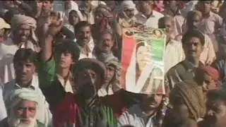Pakistan's top court wants PM to face contempt charges