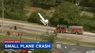 Small plane crashes in Roselle while trying to land at Schaumburg airport